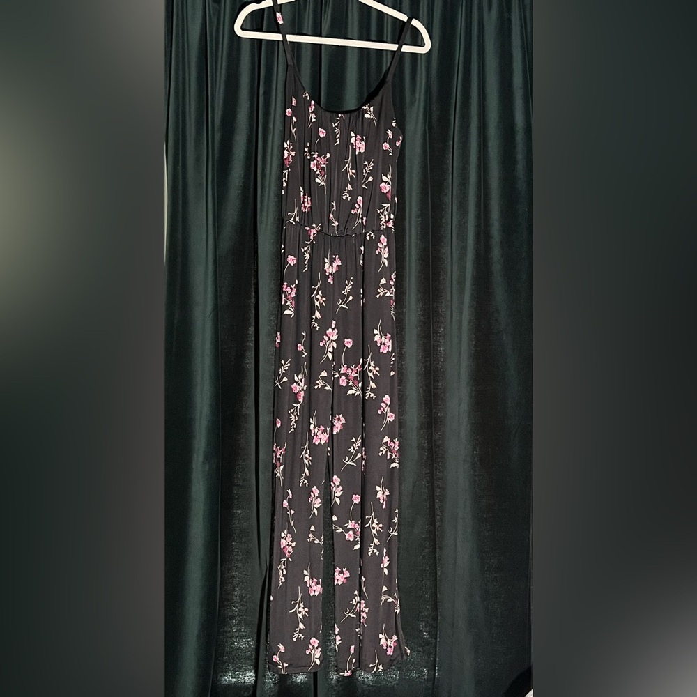 Stitch Fix Kaileigh Adalia Knit Floral
Jumpsuit Size M
